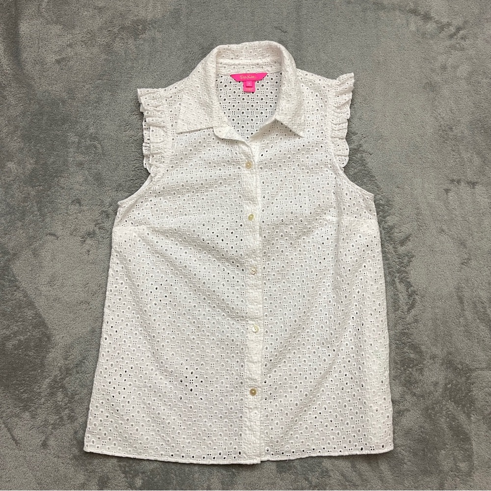 Lilly Pulitzer Woman’s 2 White Sleeveless Button Up Mini Geo Shirt